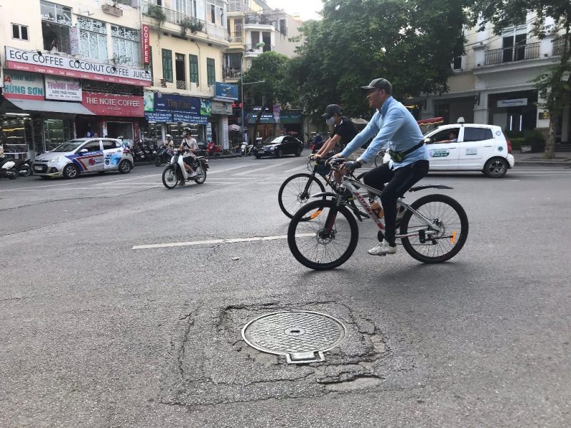 Hanoi bicycle tours