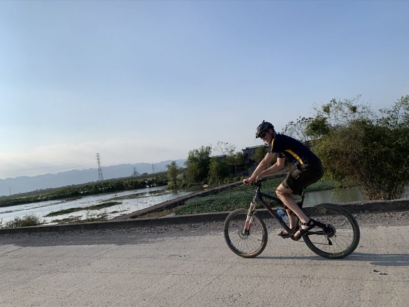 bike tour around vietnam