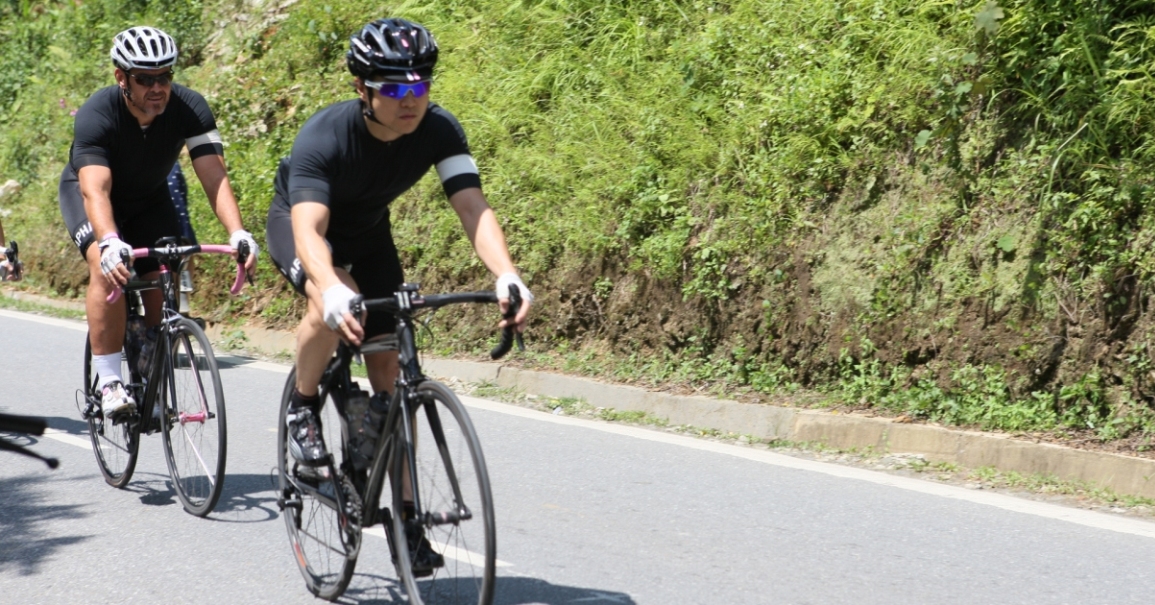 Road bike tour road cycling hochiminh trails